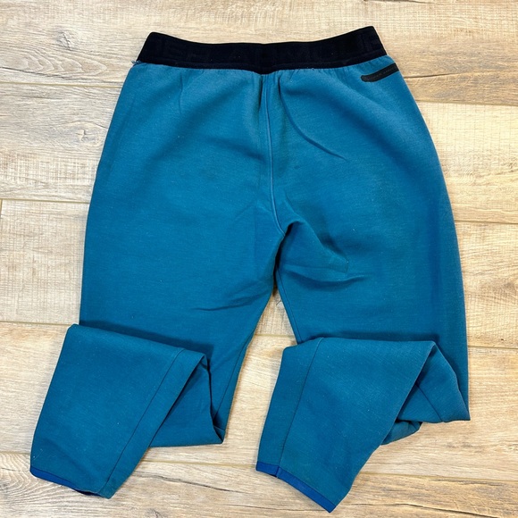 Under Armour Move Men’s Sweatpants Joggers with Elastic Waist, Pockets - Picture 5 of 5